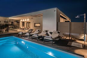 Villa Amo With Private Pool