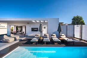 Villa Amo With Private Pool