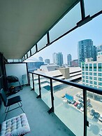 The Bay Suites MTCC CN TOWER