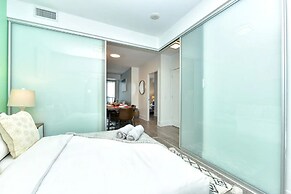 The Bay Suites MTCC CN TOWER