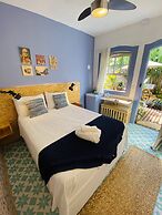 Com Verso e Prosa RePouso e café