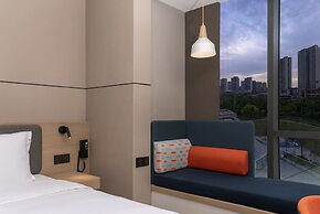 Holiday Inn Express Chongqing Caiyun Lake by IHG