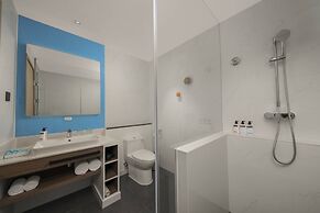 Holiday Inn Express Chongqing Caiyun Lake by IHG