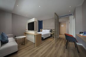 Holiday Inn Express Chongqing Caiyun Lake by IHG