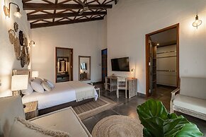 Casa Jacaranda Hotel Boutique - Cauca Viejo - Mayores de 14 años
