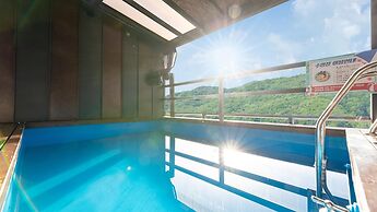 Gyeongju Edis Poolvilla