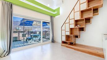 Gyeongju Edis Poolvilla