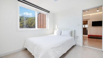 Gyeongju Edis Poolvilla