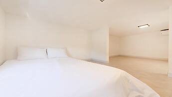 Gyeongju Edis Poolvilla