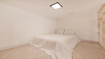 Gyeongju Edis Poolvilla