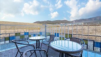 Gyeongju Edis Poolvilla