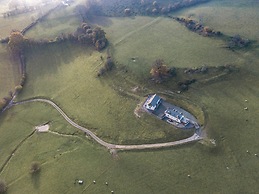 Tyn Llwyn Barn