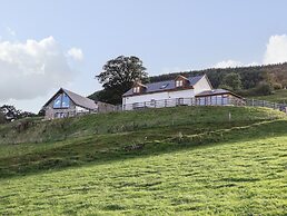 Tyn Llwyn Barn