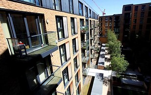 Birmingham City Centre-chinatown-business-leisure