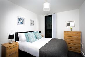 Birmingham City Centre-chinatown-business-leisure