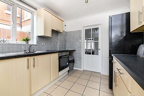 4br-10guests-parking-garden