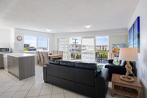 Coral Sea Apartments