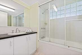 Coral Sea Apartments