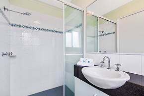 Coral Sea Apartments