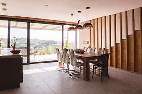 Luxury Villa Eva Pool Whirlpool & Sauna
