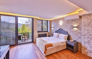 Agva Pieria Luxury Hotel