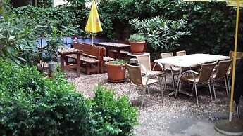 Westend City Hostel GmbH