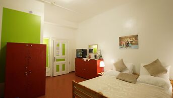 Westend City Hostel GmbH