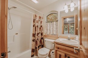 Snowline Cabin #34 - Great English Tudor-style Home With hot Tub! Now 