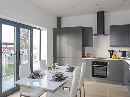 Bryn Min Manton Apartment