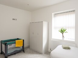 Bryn Min Manton Apartment