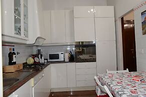 Room-emilio Home Triple Room in our Cozy