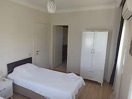 Remarkable 4-bed Villa Tasgin 2 Pools