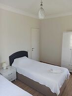 Remarkable 4-bed Villa Tasgin 2 Pools