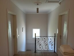 Remarkable 4-bed Villa Tasgin 2 Pools