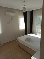 Remarkable 4-bed Villa Tasgin 2 Pools