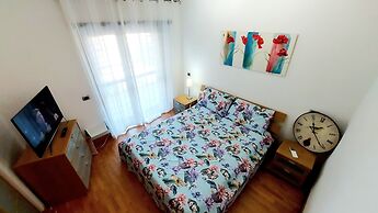 Home Sorbara Luxury Home No01