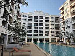 Platinum Suites Floor 6 Room 63