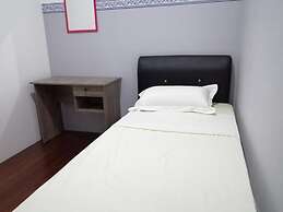 Single Room With Ac, Central Accomodation