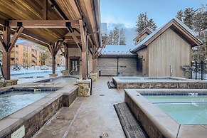 Family Friendly Retreat Short Walk to Lifts & Town