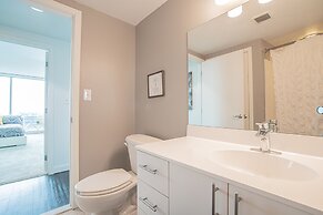 Downtown 2br Apartment Near Convention Center 2 Bedroom Apts by RedAwn