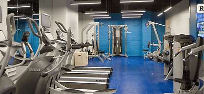 2 Bedroom Furnished Apartment Near Rittenhouse Apts by RedAwning