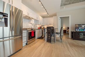 2br Furnished Apartment Near Convention Center 2 Bedroom Apts by RedAw