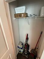 High Rise 2 Bedroom apartment in a Great location 2 Apts by RedAwning