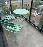 High Rise 2 Bedroom apartment in a Great location 2 Apts by RedAwning