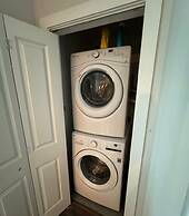 High Rise 2 Bedroom apartment in a Great location 2 Apts by RedAwning