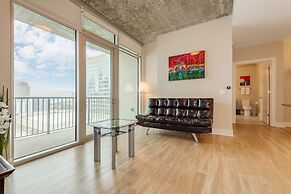 2br Apartment Near Convention Center - No Balcony 2 Bedroom Apts by Re