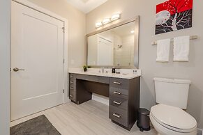 2br Apartment Near Convention Center - No Balcony 2 Bedroom Apts by Re