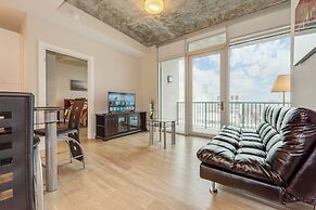 2br Apartment Near Convention Center - No Balcony 2 Bedroom Apts by Re