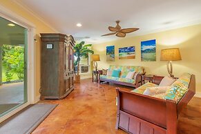 Hale Ohana Nui 5 Bedroom Home by RedAwning