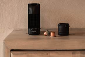 Manili Boutique Suites & Villas